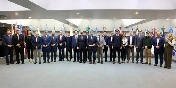 El duro reclamo de los gobernadores a Javier Milei: piden fondos y reactivar la obra pública