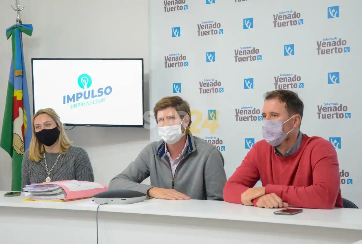 Capacitan a emprendedores en técnicas de Marketing Digital