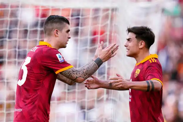 Roma se quedó con el clásico frente a Lazio