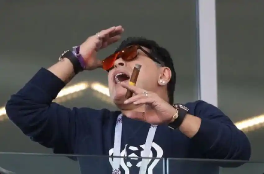 No podían faltar: los memes por la llegada de Maradona a Gimnasia