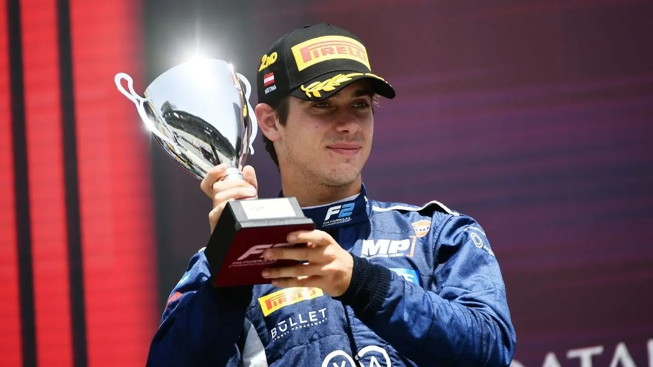 Franco Colapinto festeja su segundo puesto en Austria