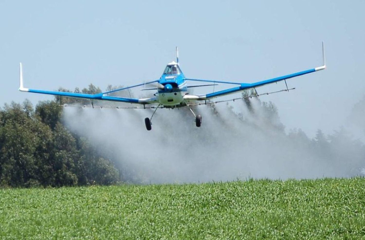 Suspenden por tres meses más la resolución de Vidal sobre agroquímicos y lleva casi cuatro años sin efecto