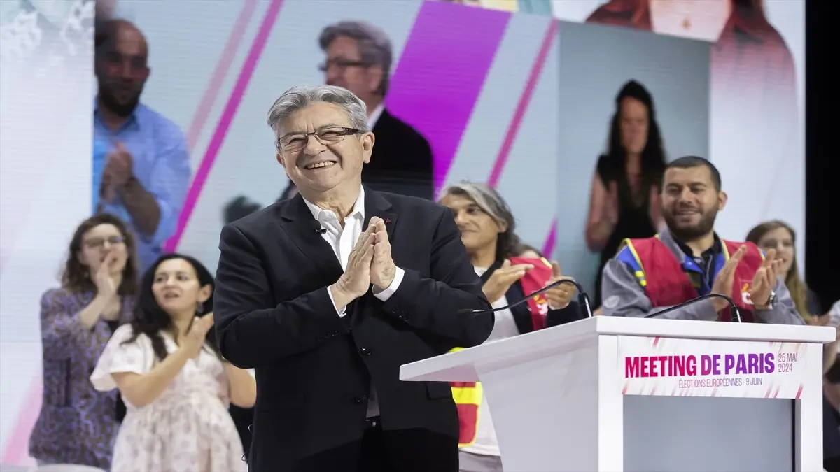 LA IZQUIERDA FRENA a la EXTREMA DERECHA en FRANCIA: primer ministro presenta su renuncia