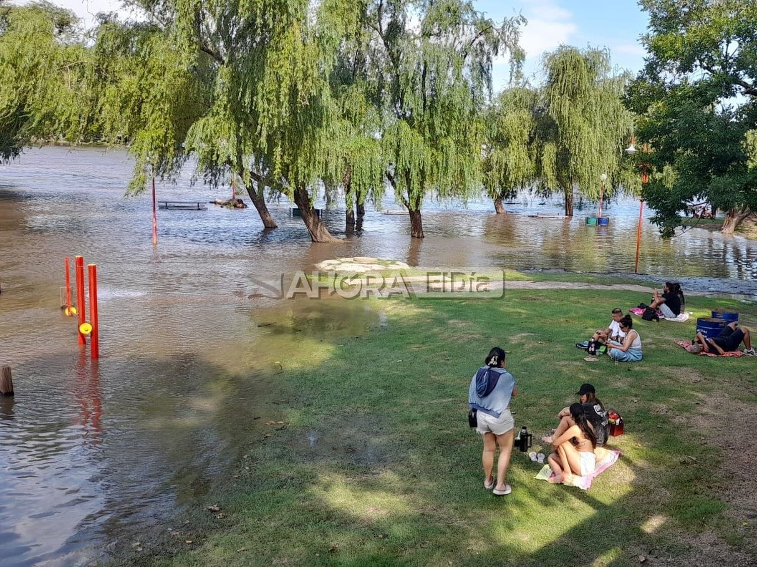 El comité de crisis definió el protocolo de actuación ante la crecida del río