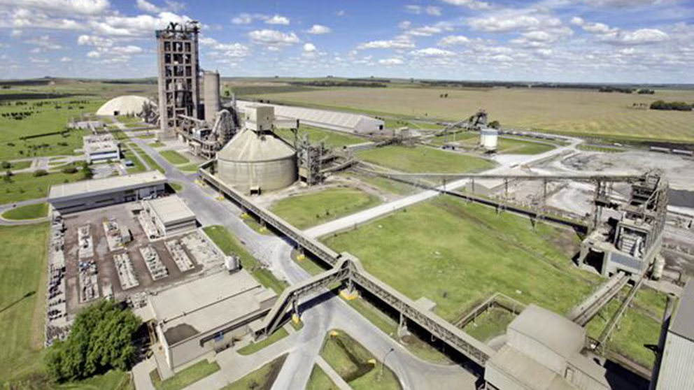 El presidente de la UIA alertó sobre el freno en los sectores de la construcción, textil, calzado, metalmecánico y cemento