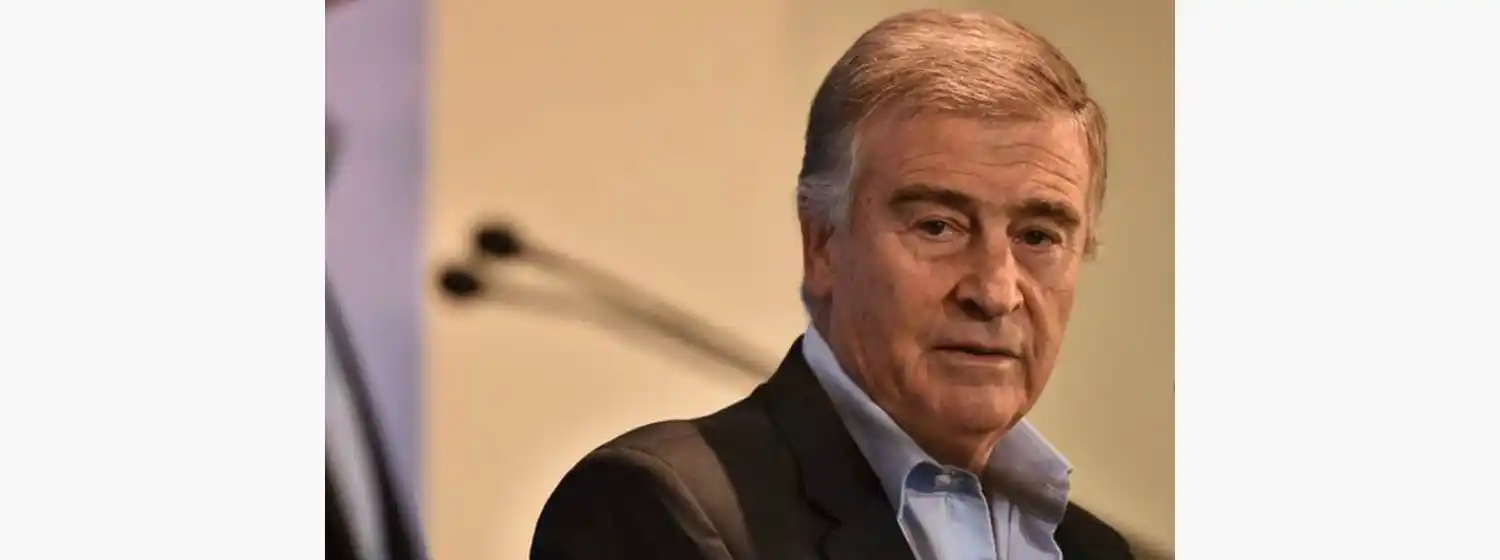 Aguad dijo que habrá una "reconversión" de las Fuerzas Armadas