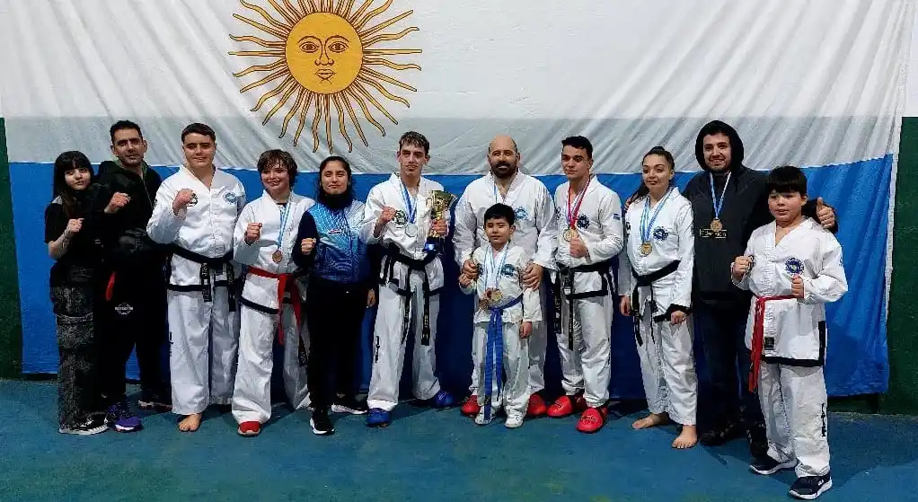 La Academia Correa, de gran cosecha de medallas en Villa Gesell