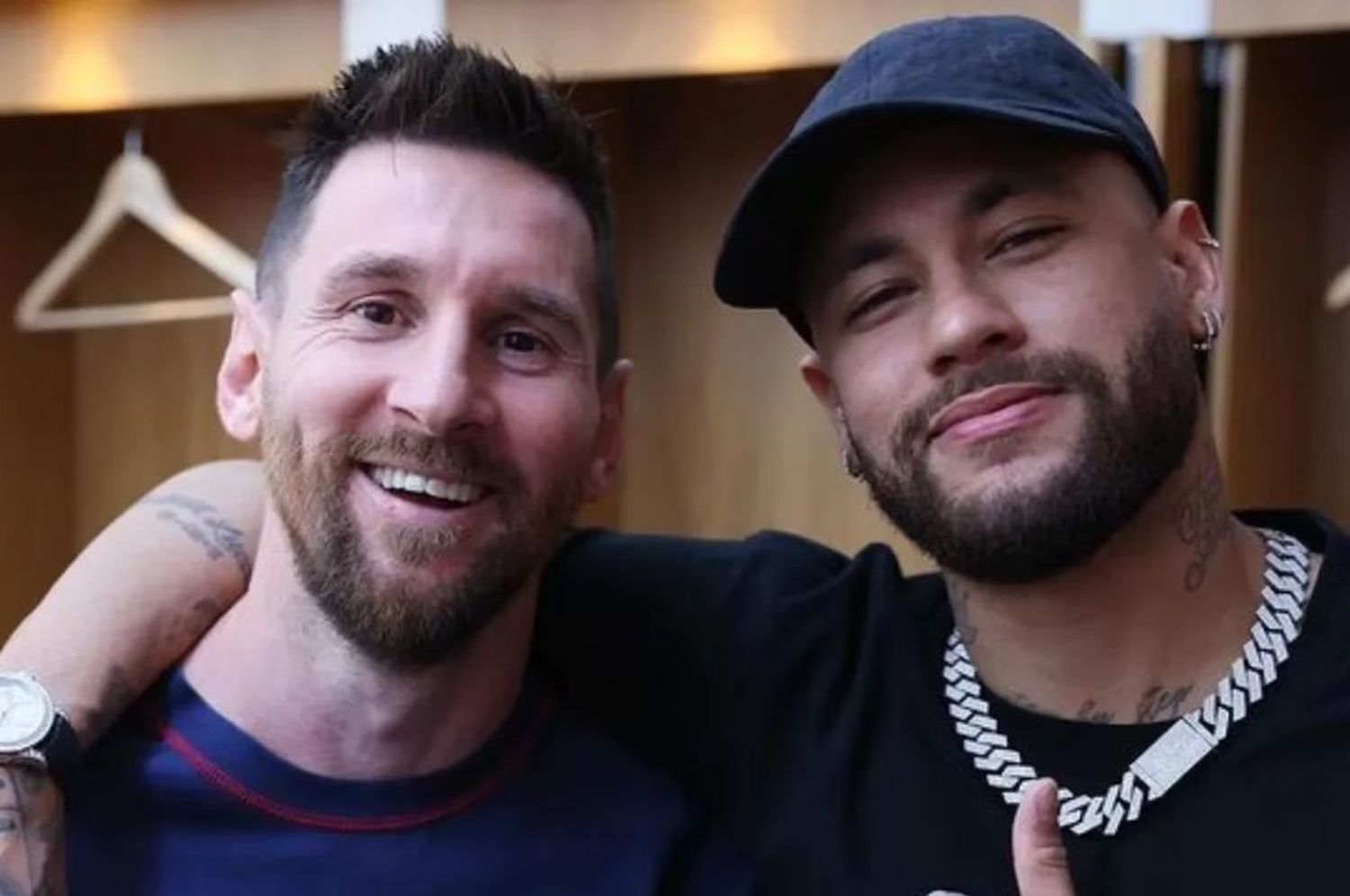 Emotivos mensajes en redes sociales entre Neymar y Messi tras su salida de PSG