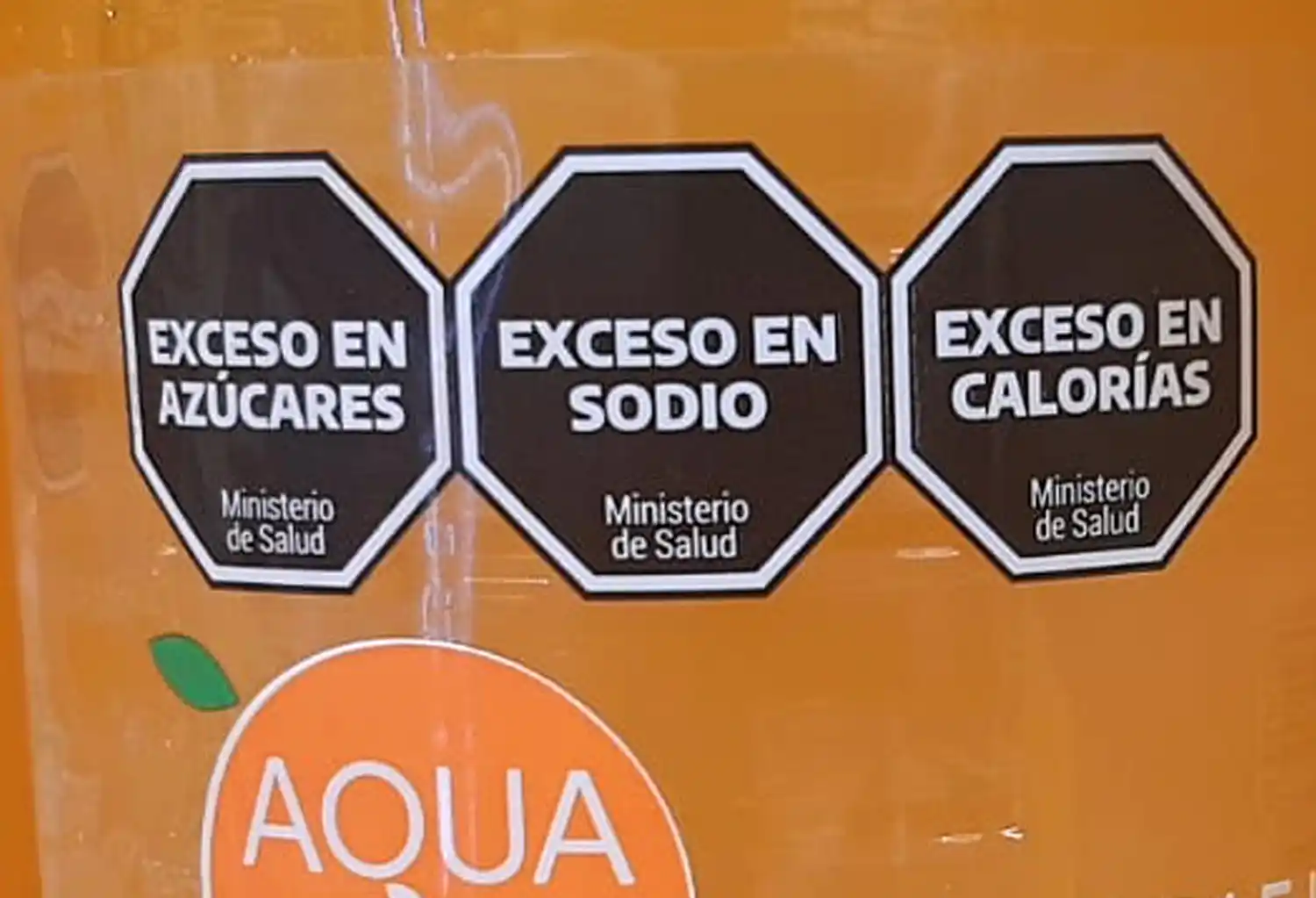 Varios alimentos ya no llevarán advertencias sobre su contenido de grasas, azúcares o sodio.