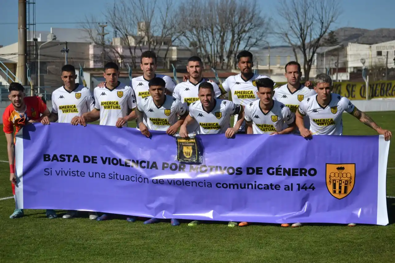 FOTO PRENSA SANTAMARINA La más reciente formación de Santamarina.