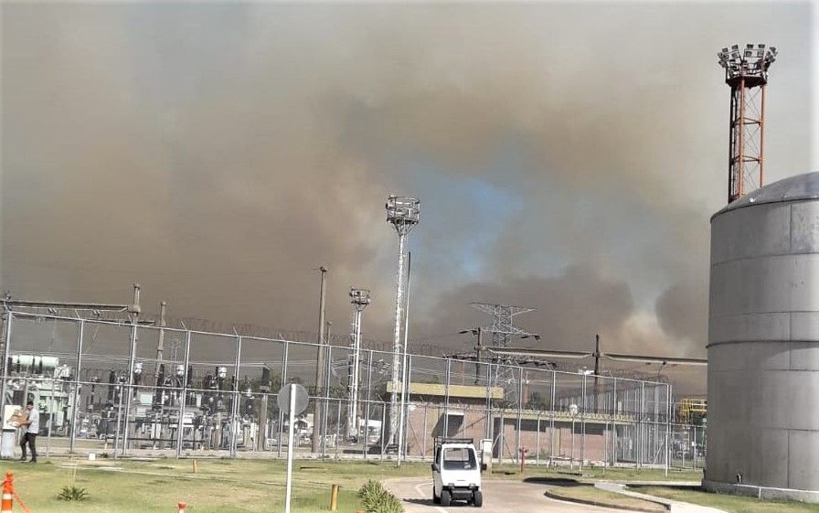 Ecocidio: destinan uno de los aviones hidrantes a combatir incendio frente a Atucha