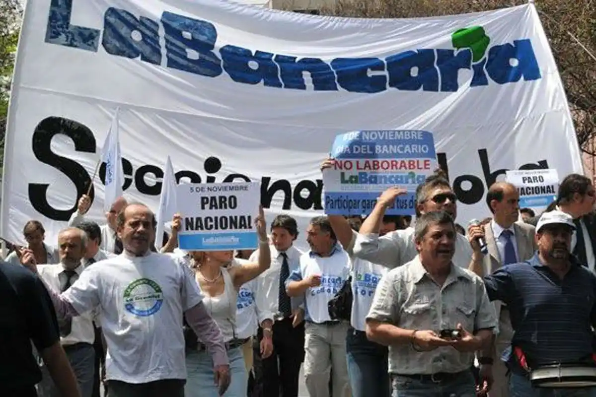 Los bancarios amenazan con medidas de fuerza tras el fracaso de una nueva reunión