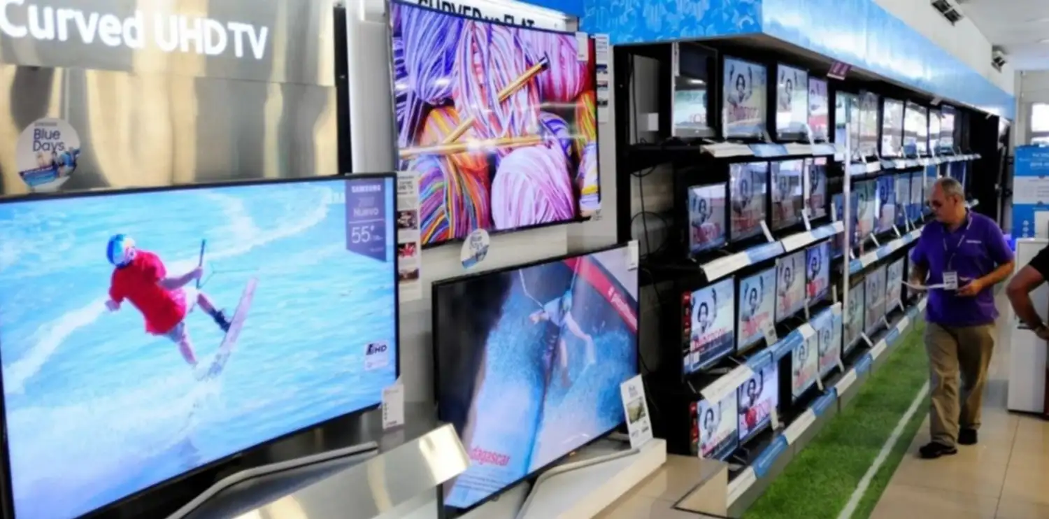Habrá 30 cuotas fijas hasta fin de año para financiar televisores, celulares y aire acondicionado
