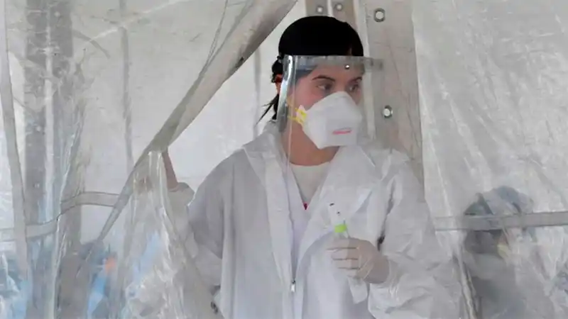 Reportaron 31.137 contagios en el país y 722 fallecidos en las últimas 24 horas