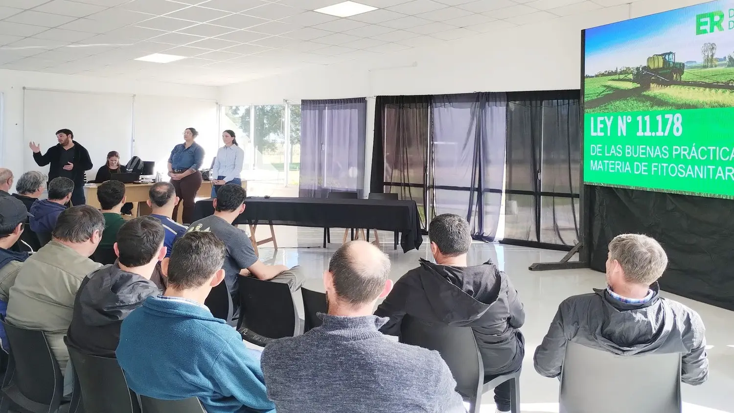 Casi un centenar de trabajadores ligados a fitosanitarios se capacitaron en Larroque