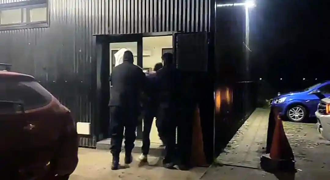 Ambos se registraron durante la madrugada de este viernes