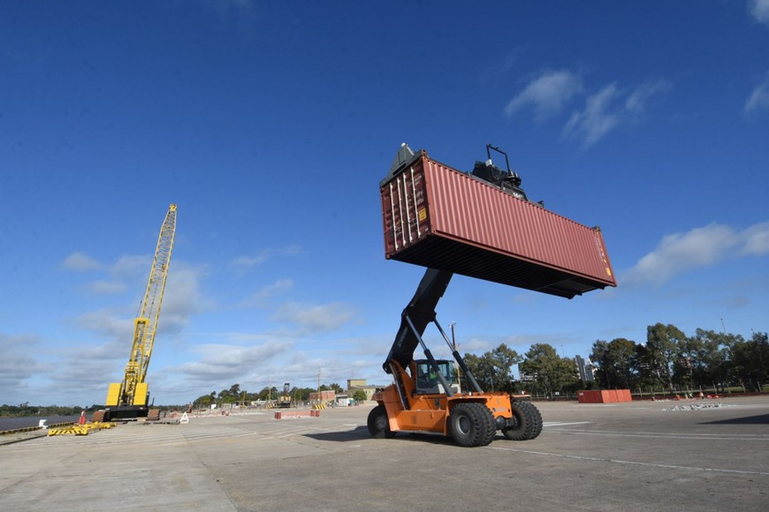 El Puerto de Santa Fe presentó su oferta operativa a la Región Centro