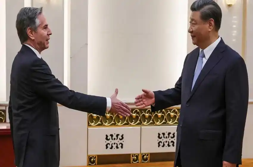 El secretario de Estado de Biden se reunió con Xi Jinping para intentar bajar las tensiones