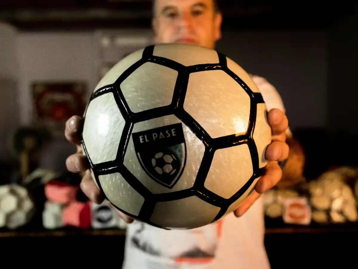 'El Pase', la primera cooperativa de trabajo conformada por presos que funciona fuera de un penal