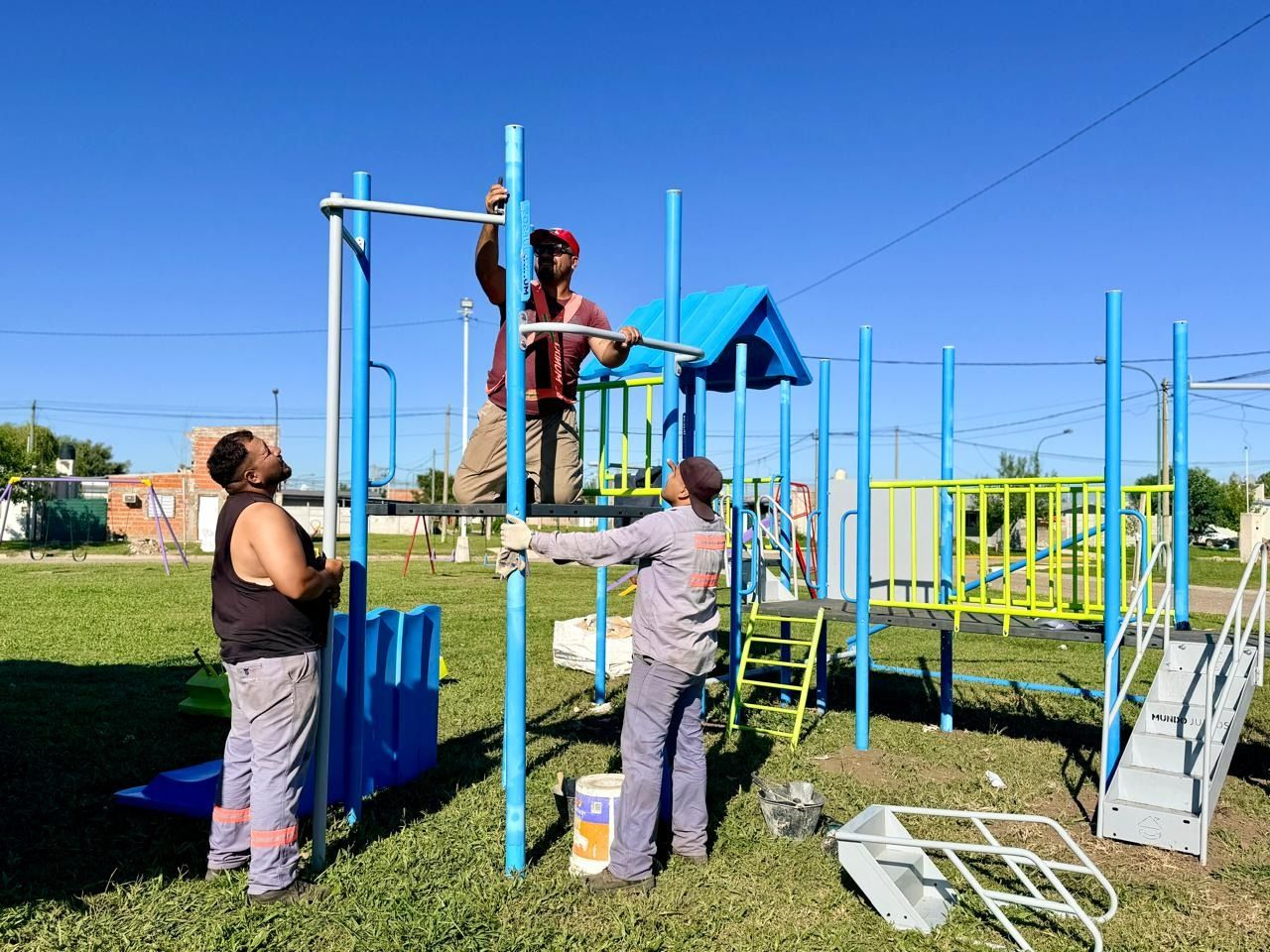 Barrio 42: la plaza entra en su etapa final de renovación con nuevos juegos y mejoras en seguridad