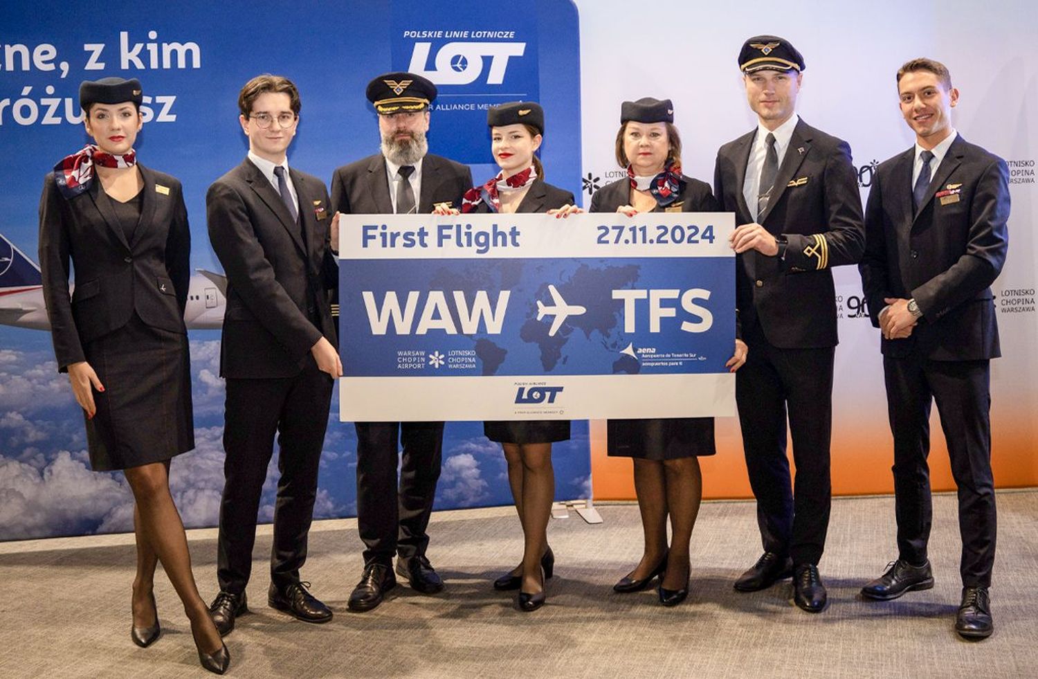 LOT Polish Airlines inauguró sus vuelos a Tenerife