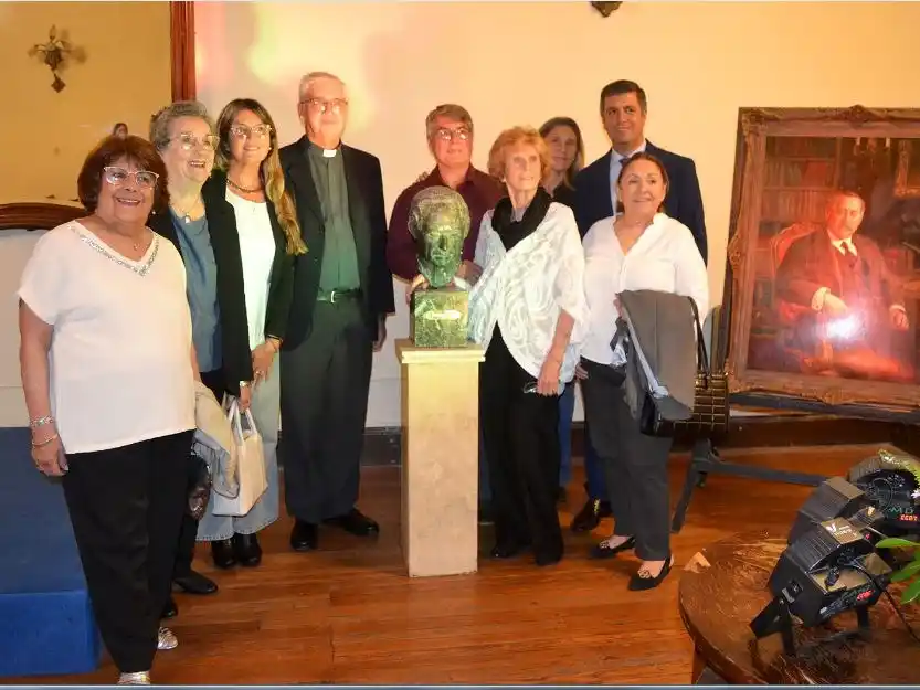 Emotivo homenaje al Dr. Telémaco Susini en el Club Social
