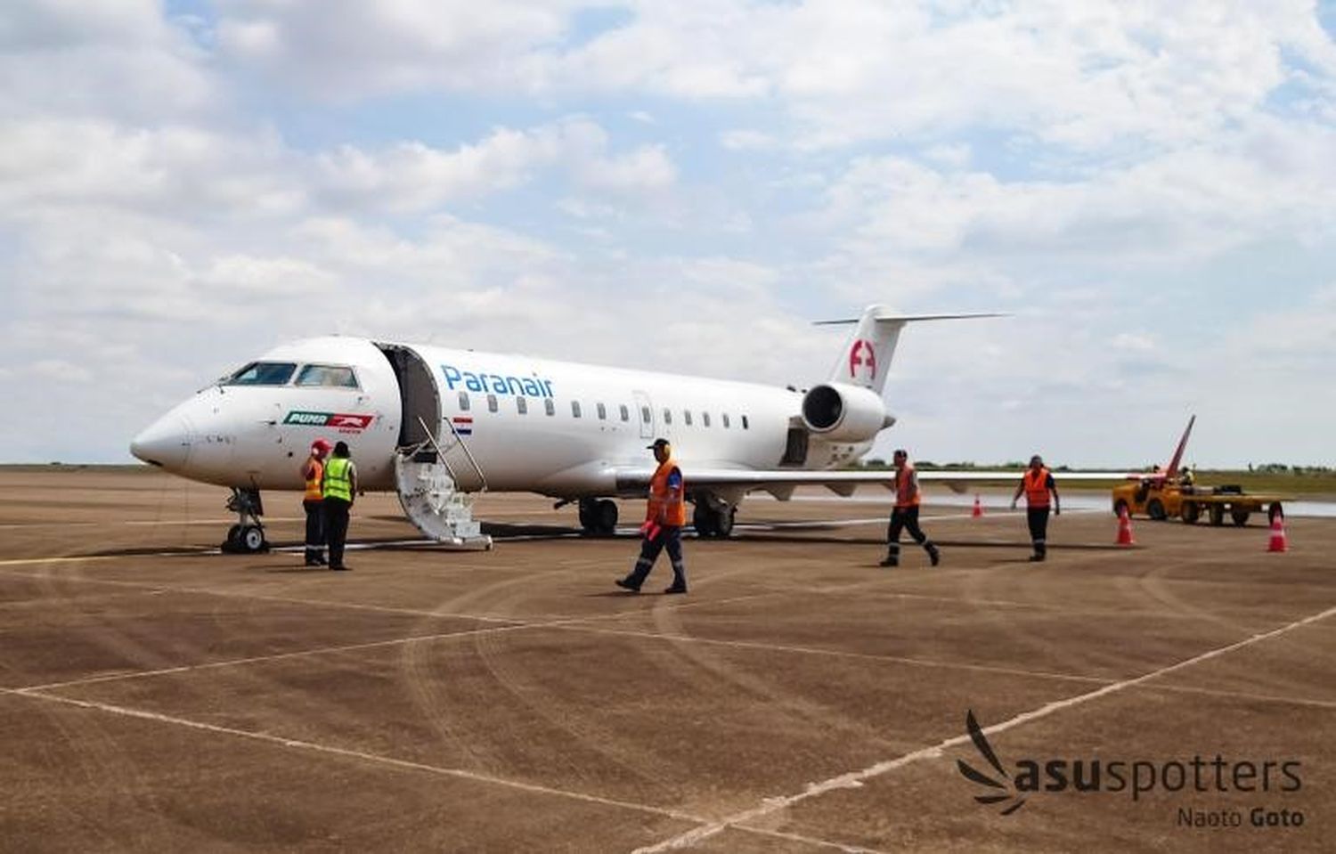 Paranair incorporates a third CRJ-200 (ZP-CRT)