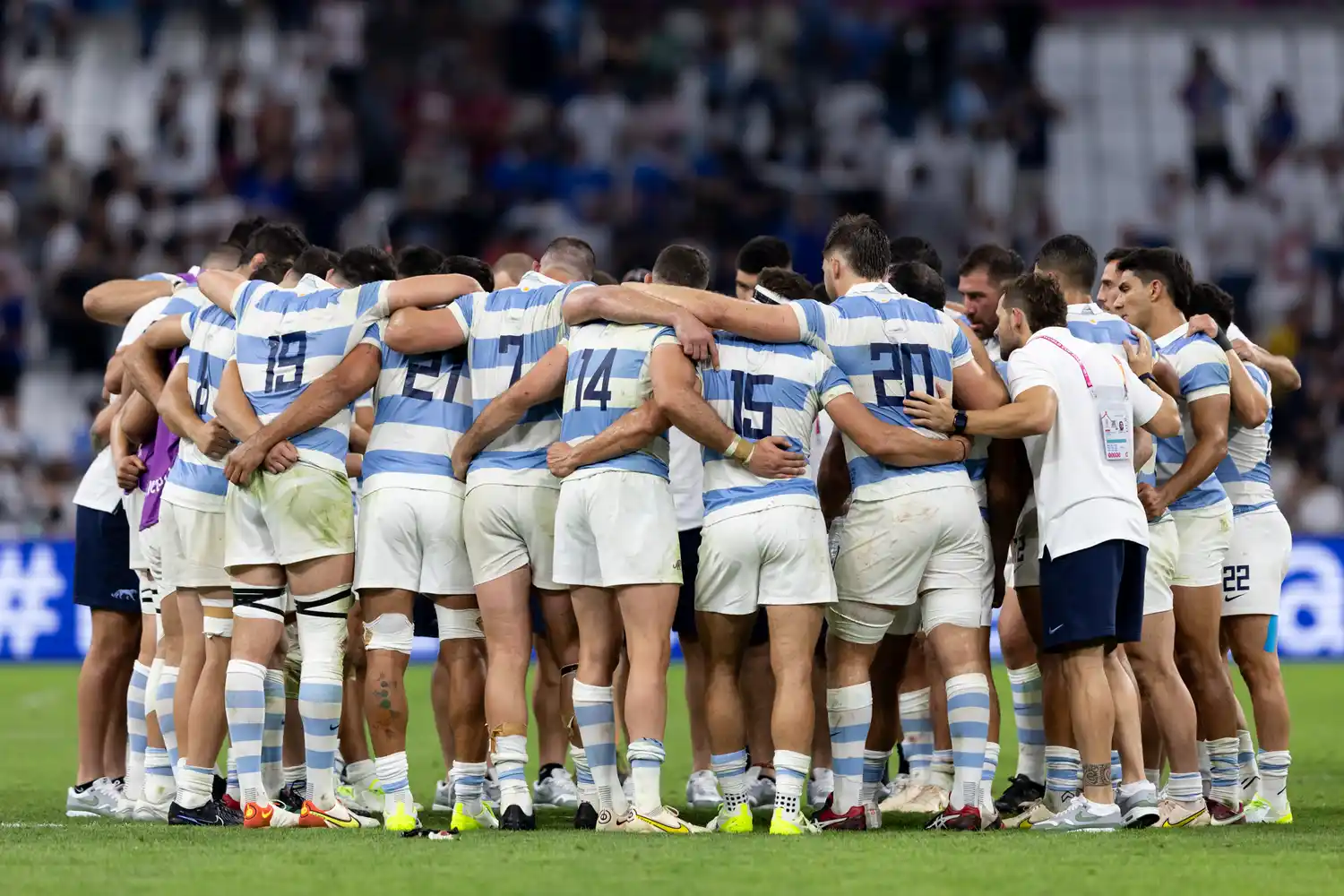 Los Pumas cayeron al décimo lugar tras el debut