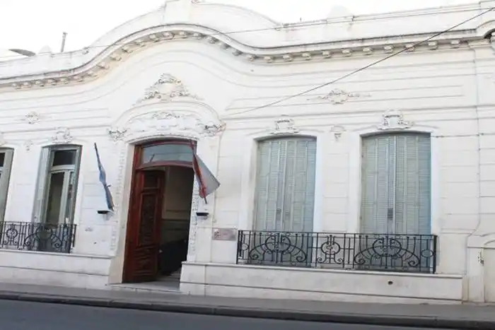 ATE: �SSorprende la decisión de postergar la paritaria⬝