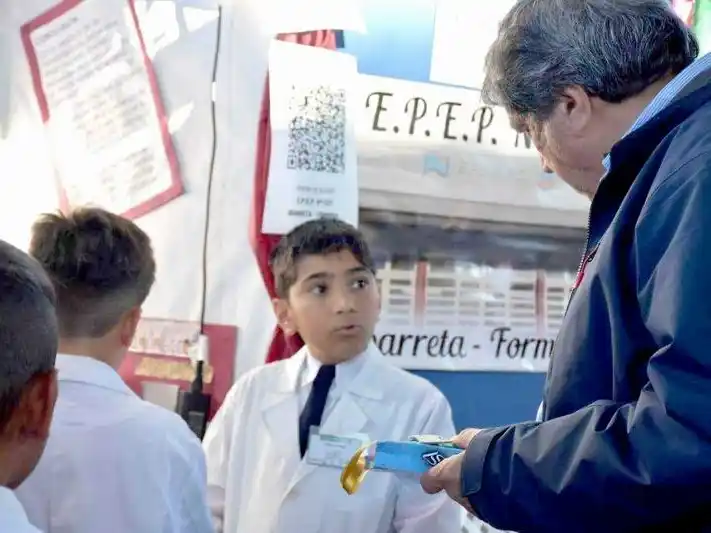 Finalizó la Feria de Educación y Aráoz
destacó la calidad de los trabajos expuestos