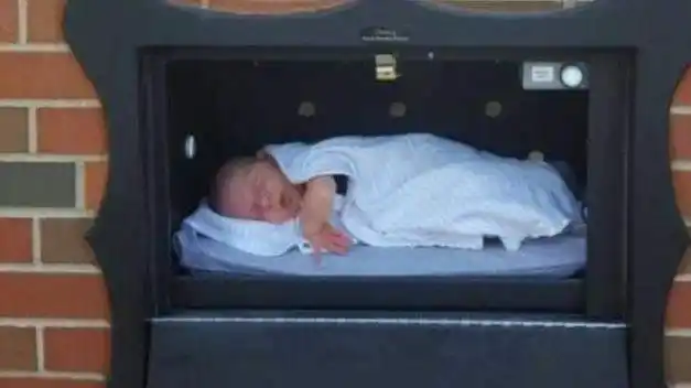 EE.UU: Polémica por la instalación de buzones para dejar a bebés no deseados