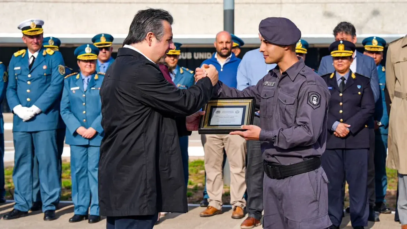 Santa Fe incorporó 453 nuevos agentes penitenciarios para unidades de alto perfil