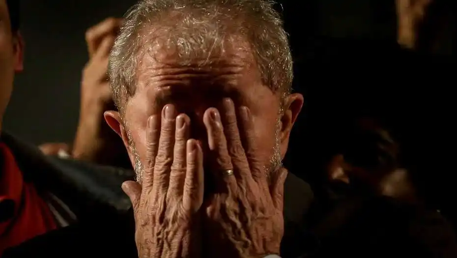 Brasil: condenan a Luiz Inácio Lula da Silva a nueve años de prisión
