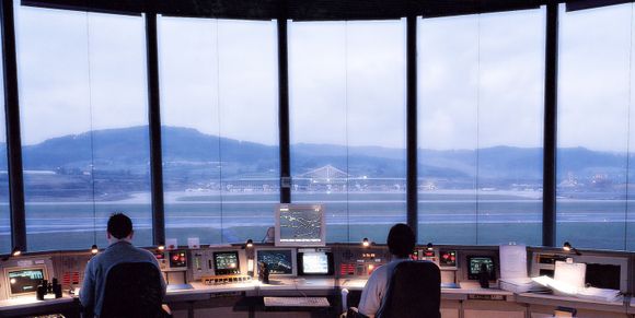 Nueva solución de Indra y Microsoft lleva la gestión del tráfico aéreo a la nube