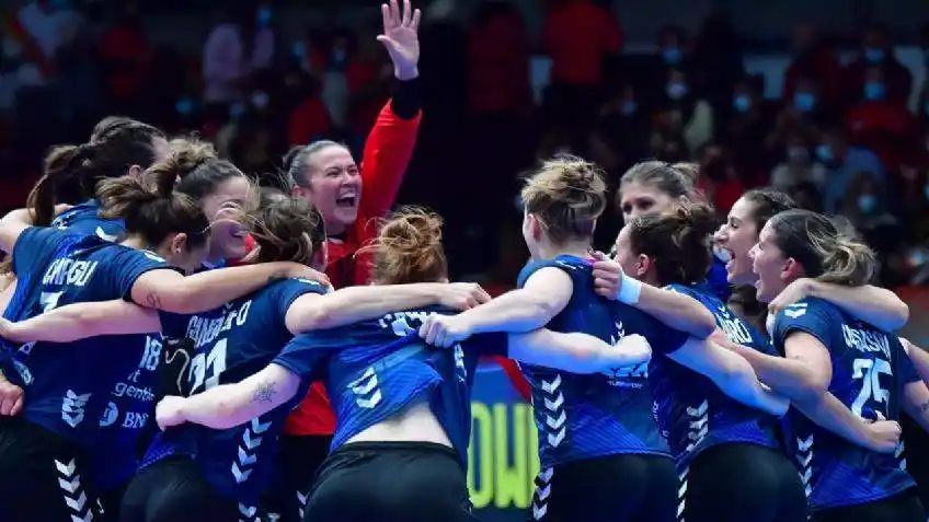 Argentina cierra la fase de grupo frente a China