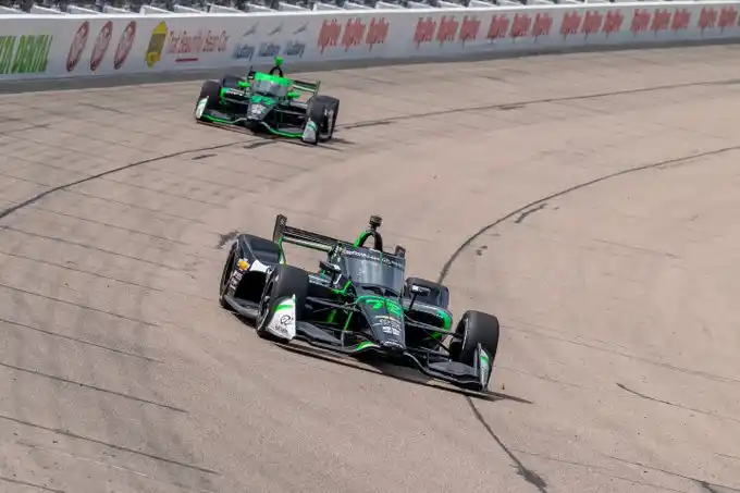 Canapino termina lejos en la competencia de Iowa