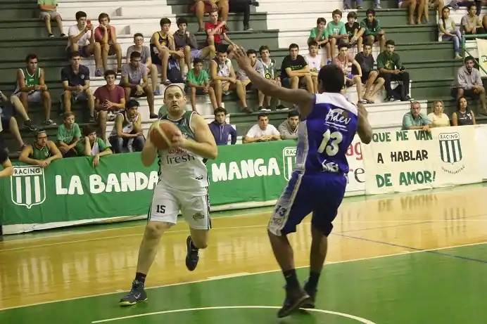 Racing volvió a la senda del triunfo y Neptunia ganó en Urdinarrain