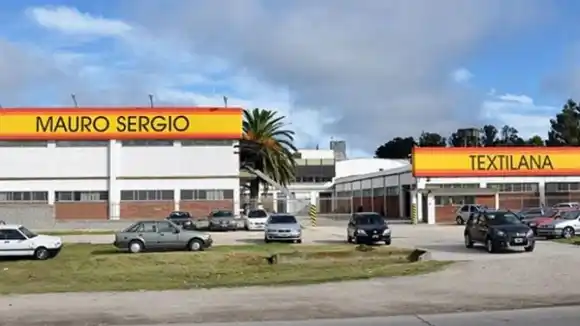 Trabajadores de Textilana rechazan polifuncionalidad y acuerdan suspensiones con mejores condiciones