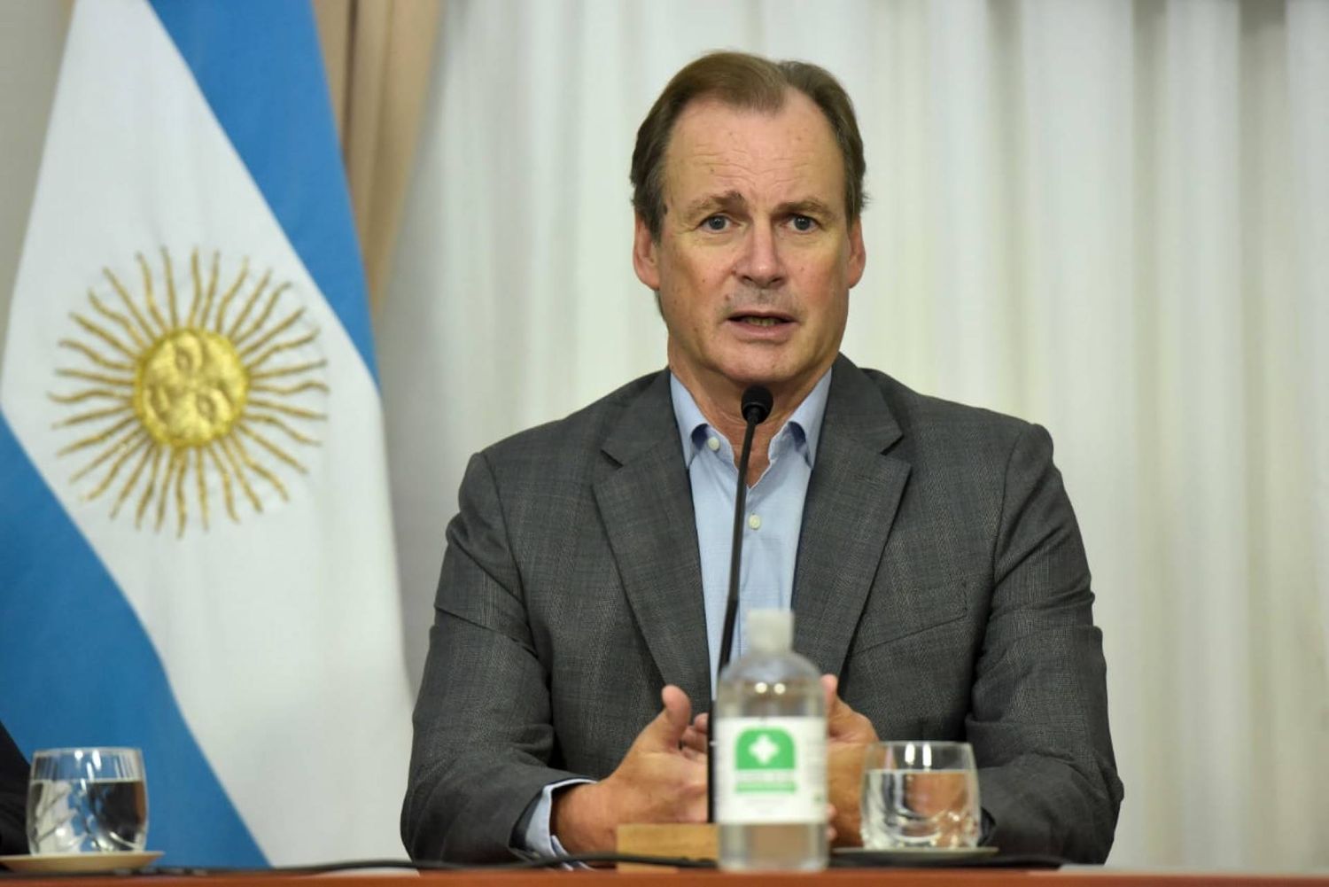 "Apoyamos la extensión de la cuarentena porque la prioridad es preservar la salud"