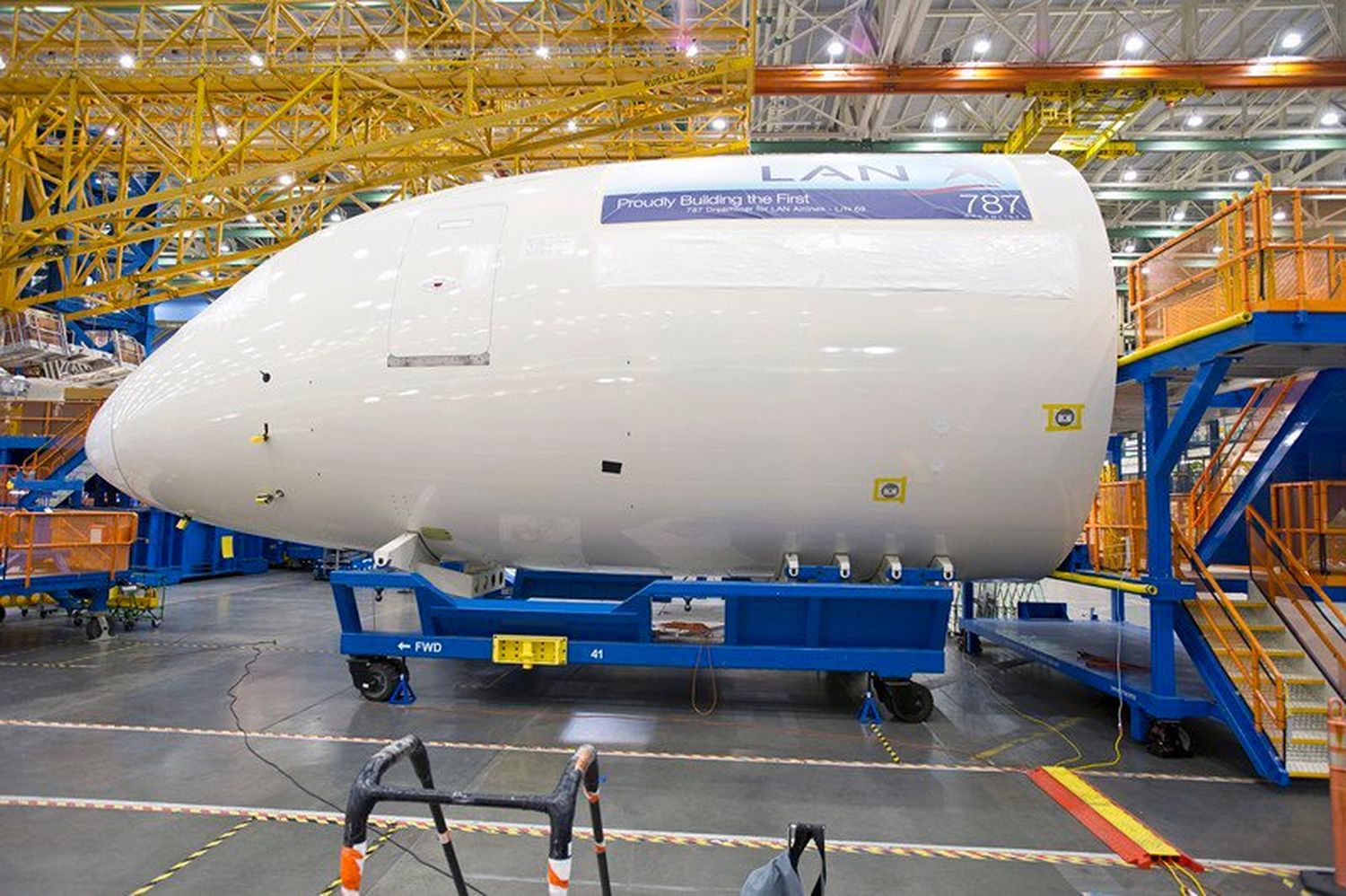 El primer Boeing 787-8 de LAN entró en ensamblaje final