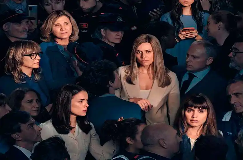 Netflix mete el dedo en la llaga con su nueva serie "Intimidad"