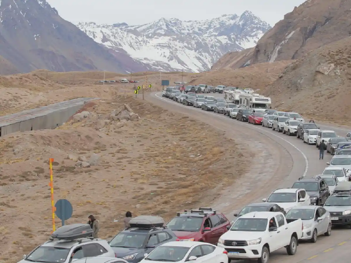 Por la devaluación, la Argentina está barata: ahora chilenos y uruguayos vienen al país en tour de compras