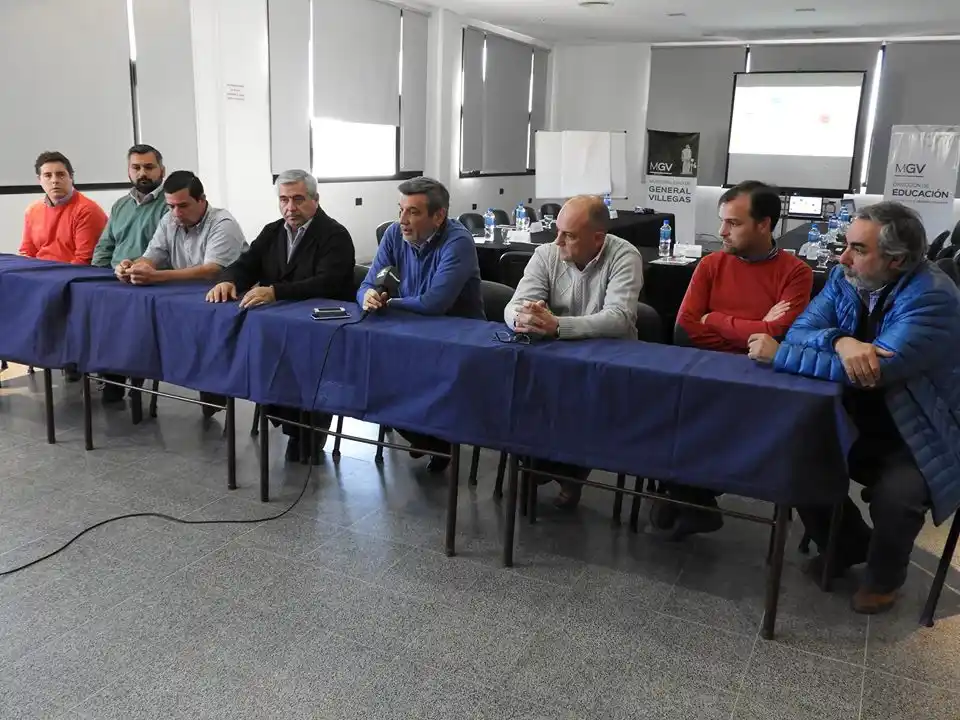 Intendentes del noroeste encabezaron encuentro de regionalización en General Villegas