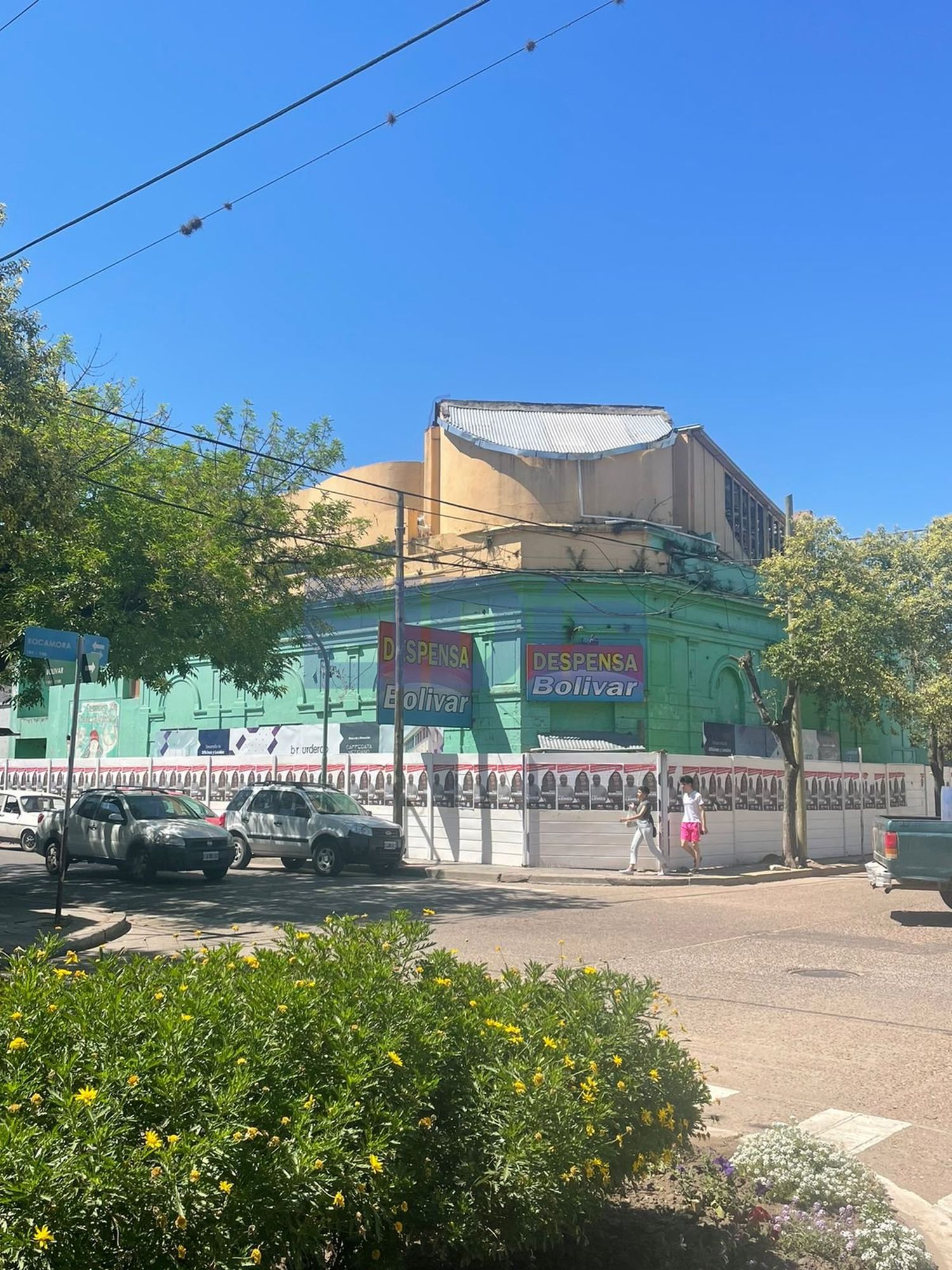 Una constructora denunció vandalismo en un vallado millonario