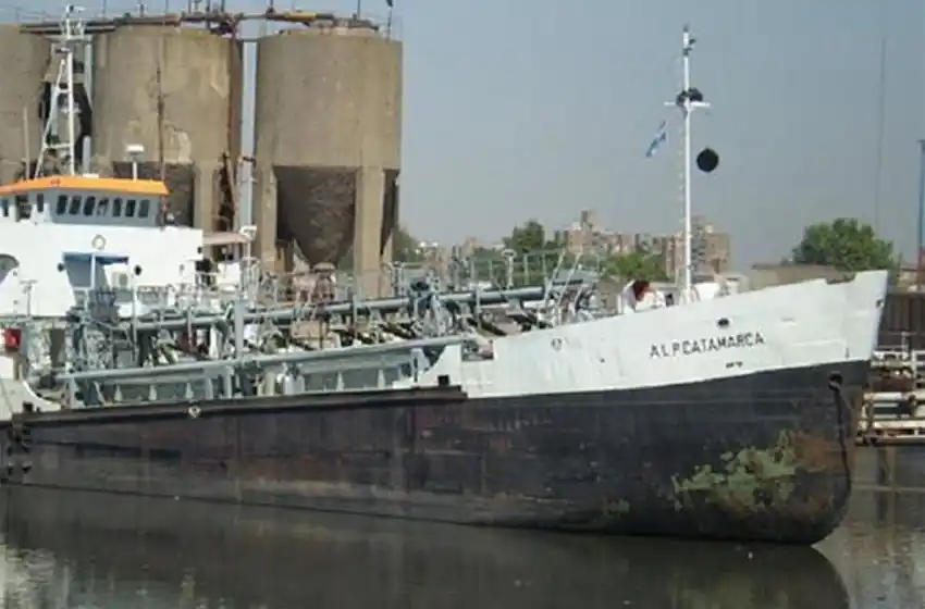 Trabajadores navales rechazaron propuesta salarial y siguen de paro: dura respuesta del empresariado