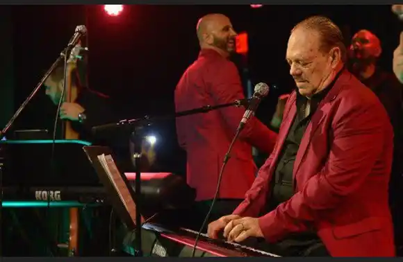 Fallece el legendario pianista Larry Harlow