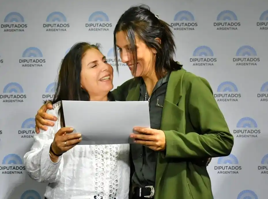 La basquetbolista Rocío Velo recibió la Mención de Honor del Premio Nacional Malvinas Argentinas