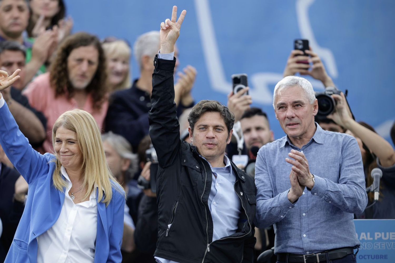 Cagliardi junto a Kicillof y Magario