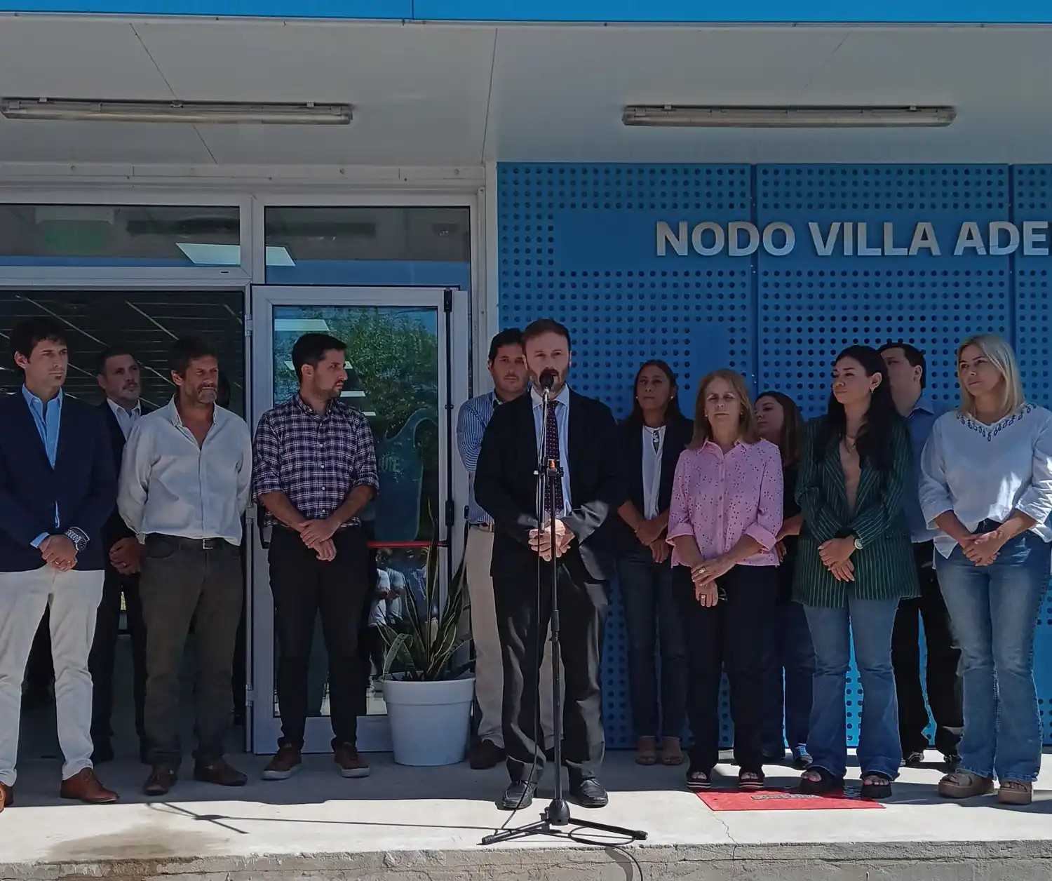 Azcué puso en marcha la Seccional 10 abriendo el primer Centro de Gestión