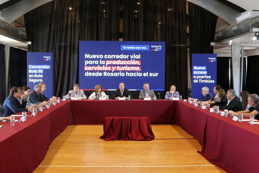 Perotti presentó un corredor vial para la producción y el turismo desde Rosario hacia el sur de la provincia